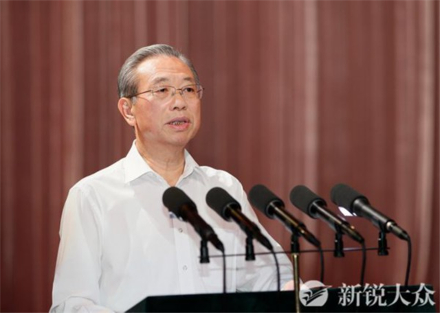 不忘初心、牢記使命，劉家義為黨員干部講專題黨課